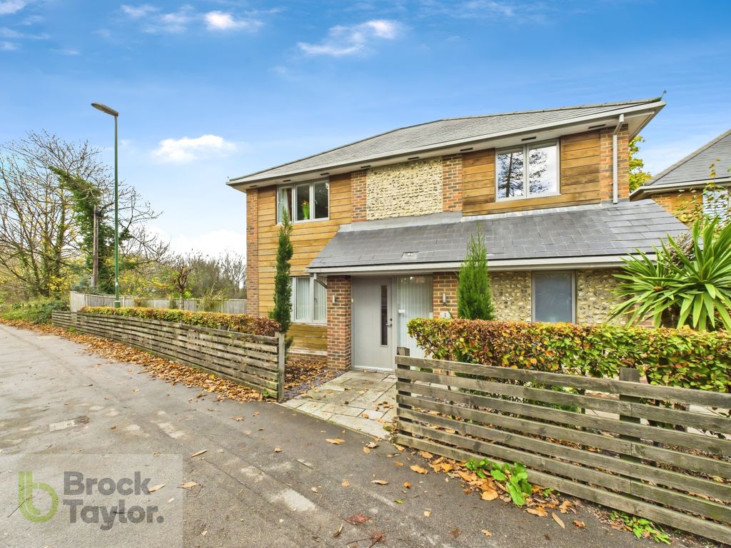 4 bed detached house for saleRocky Lane, Haywards Heath RH16