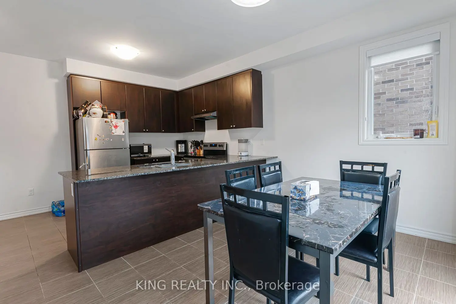 65 English Drive photo 5