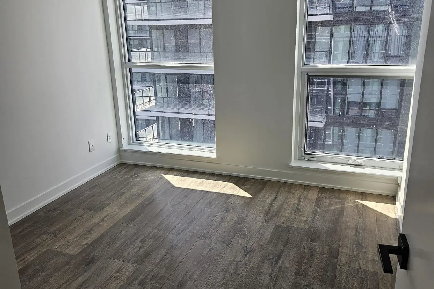 Additional image 3 of 327 King Street 2205