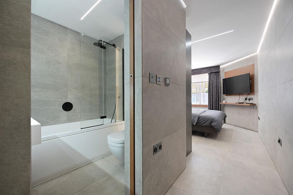 Additional image 16 of 3 bed flat for saleWest Hill, Harrow HA2