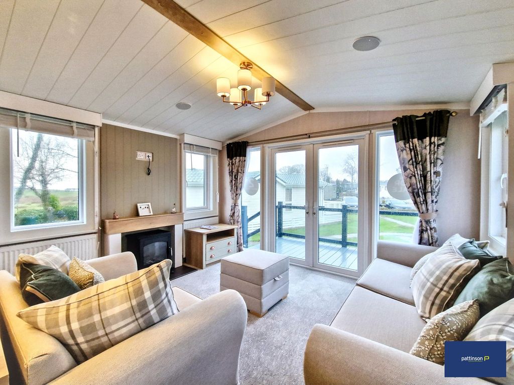 2 bed mobile/park home for saleLowgate, Hexham NE46 photo 3