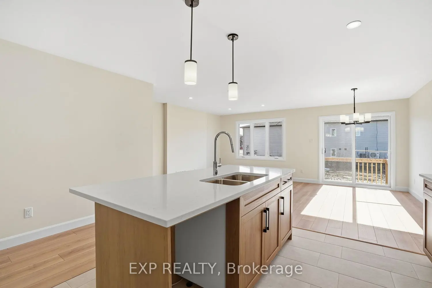 119 Lorie Street photo 5