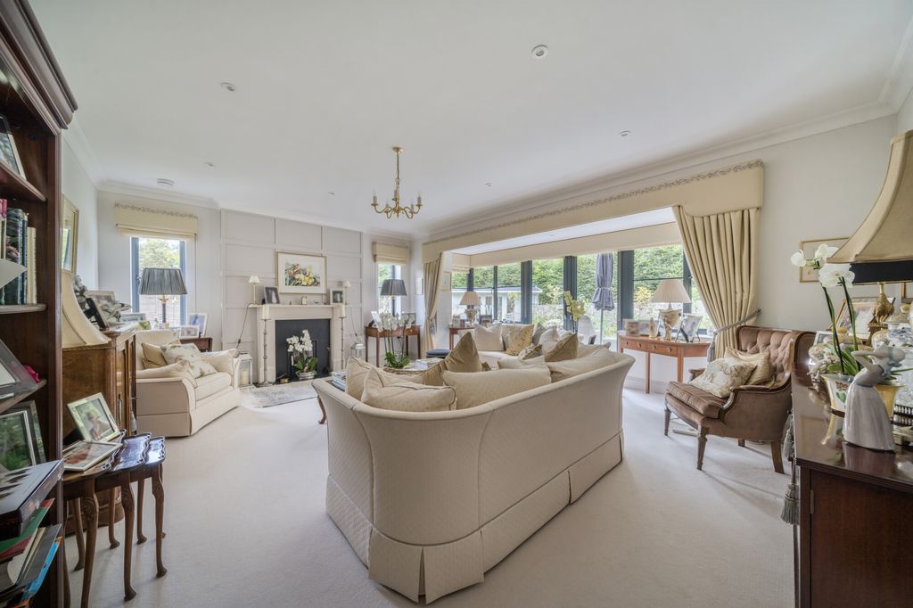 Additional image 4 of 4 bed detached house for saleBaskerville Drive, Hindhead GU26