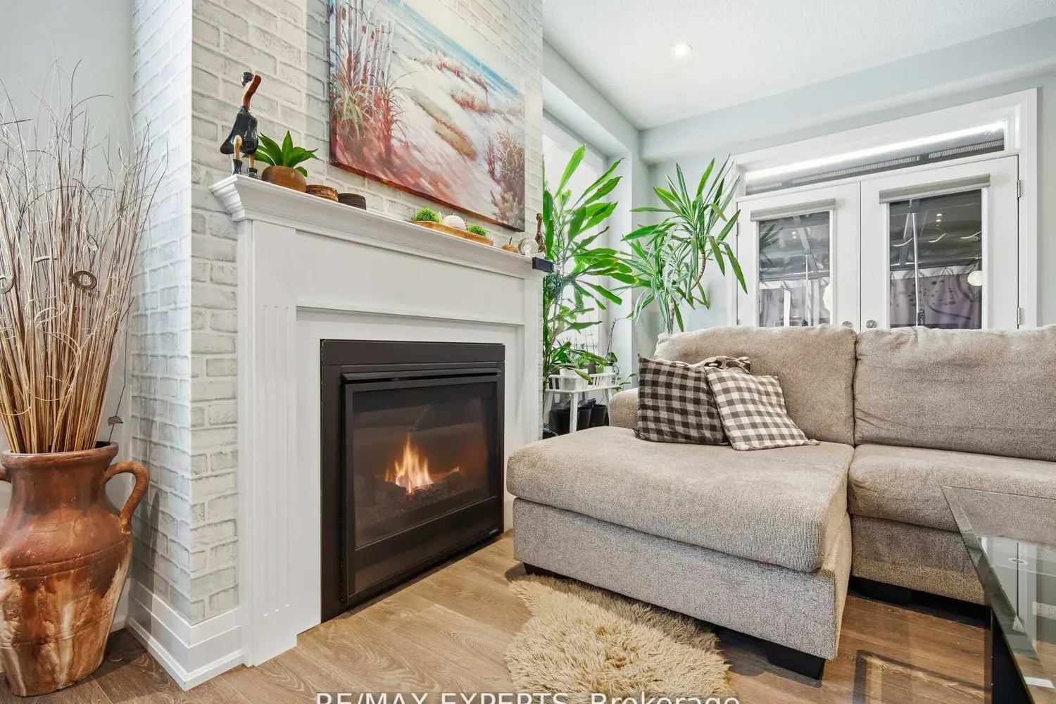 120 Farley Road photo 3