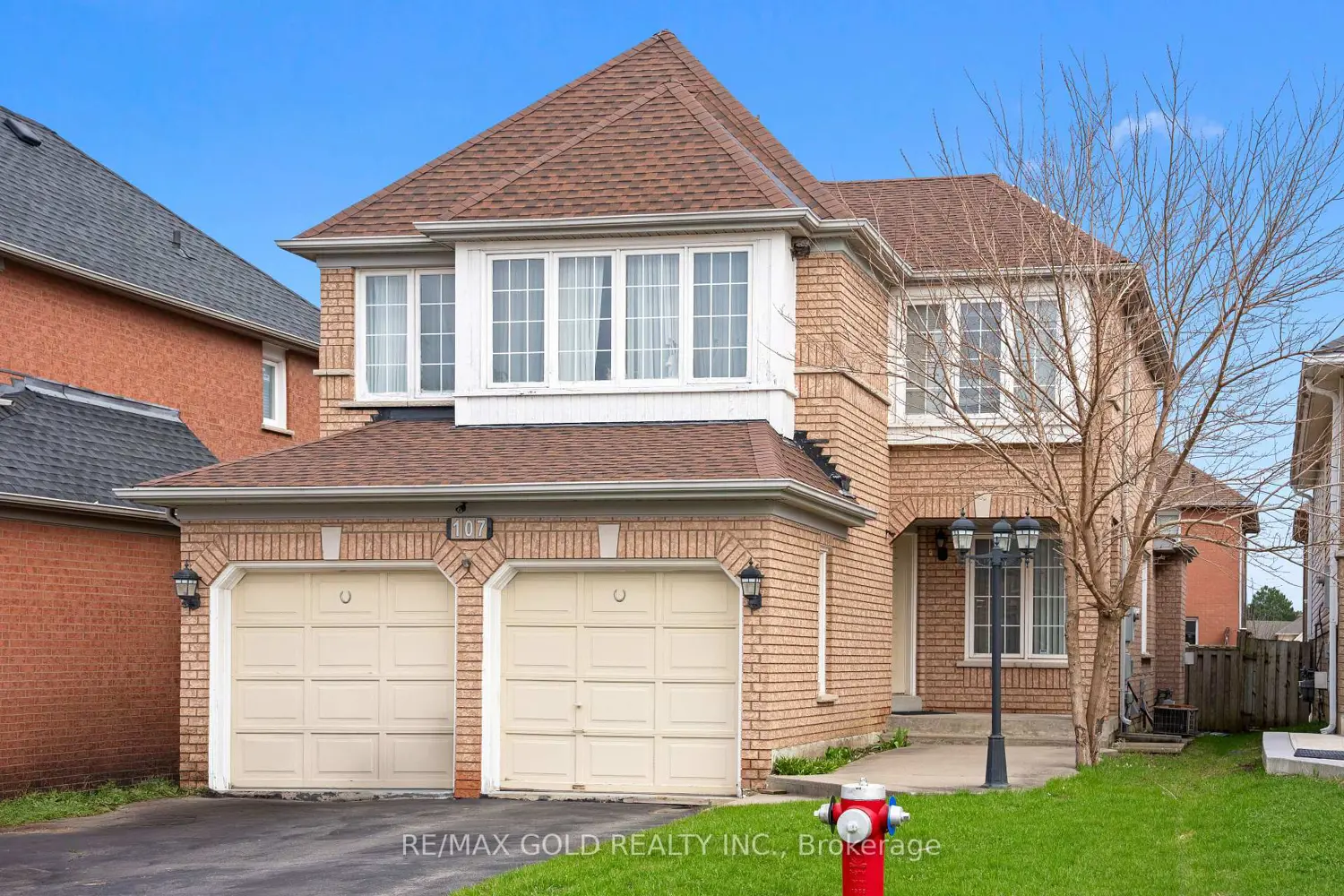 107 Seclusion Crescent photo 4