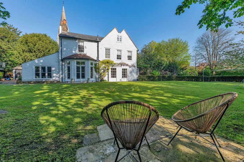 Additional image 4 of 7 bed property for saleSt Andrews Street, Hertford SG14