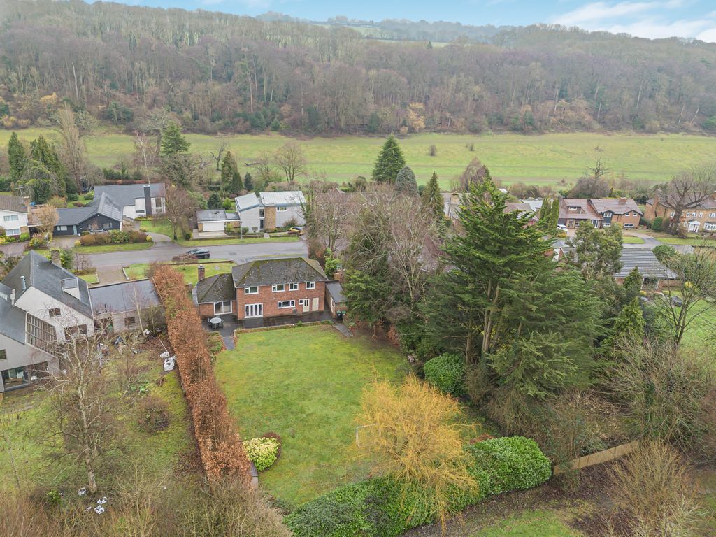 Additional image 2 of 4 bed detached house for saleSilverthorn Drive, Hemel Hempstead HP3