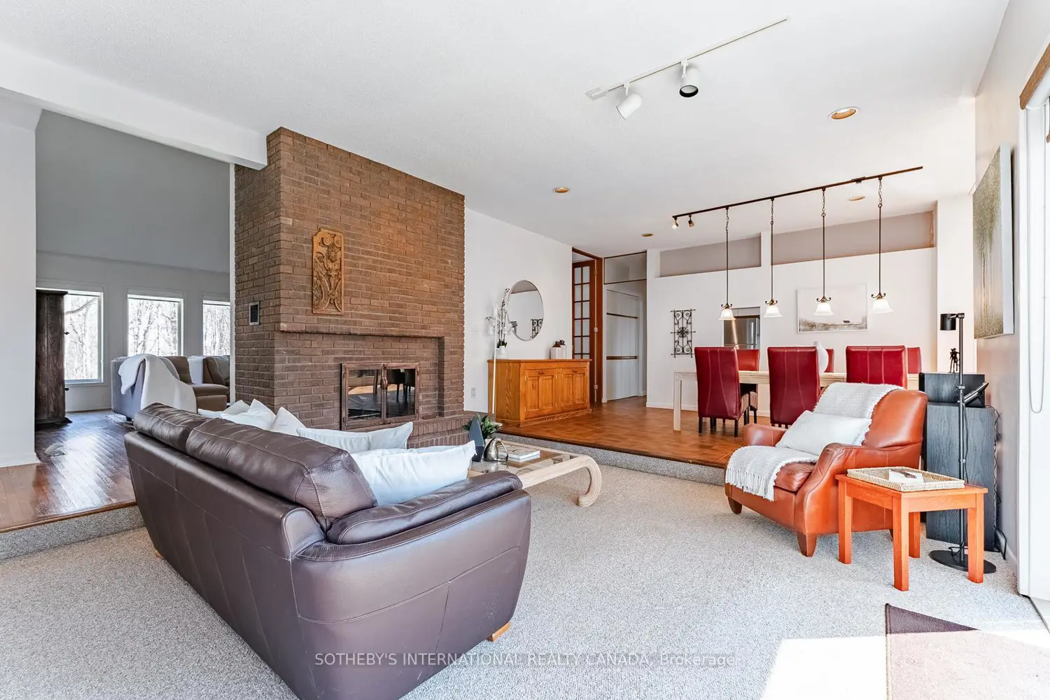 20 Ridgeview Court photo 5