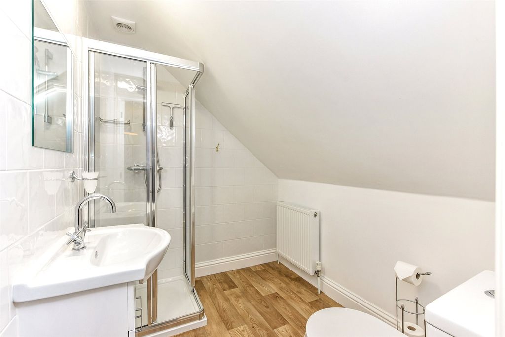 Additional image 15 of 4 bed detached house for saleOrchard Road, Hayling Island, Hampshire PO11