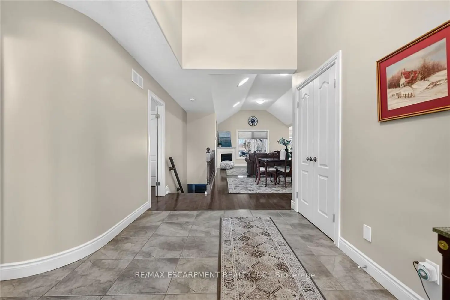 117 Willowdale Crescent photo 3