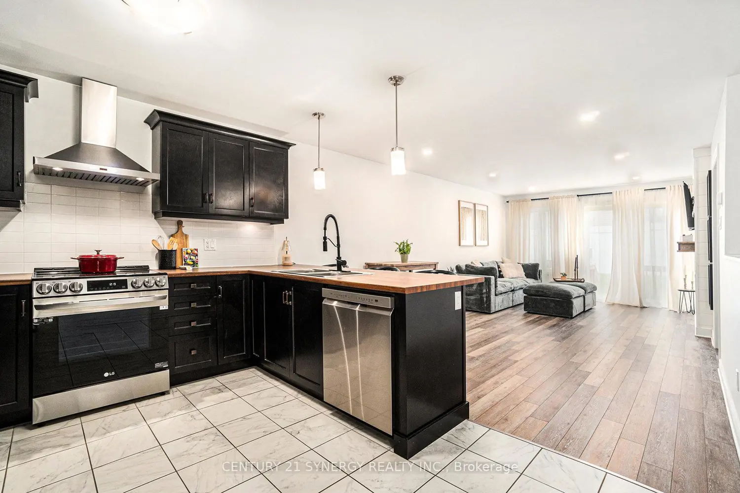 110 Seabert Drive photo 4