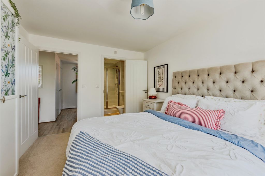 Additional image 7 of 2 bed flat for saleWebber Street, Horley RH6