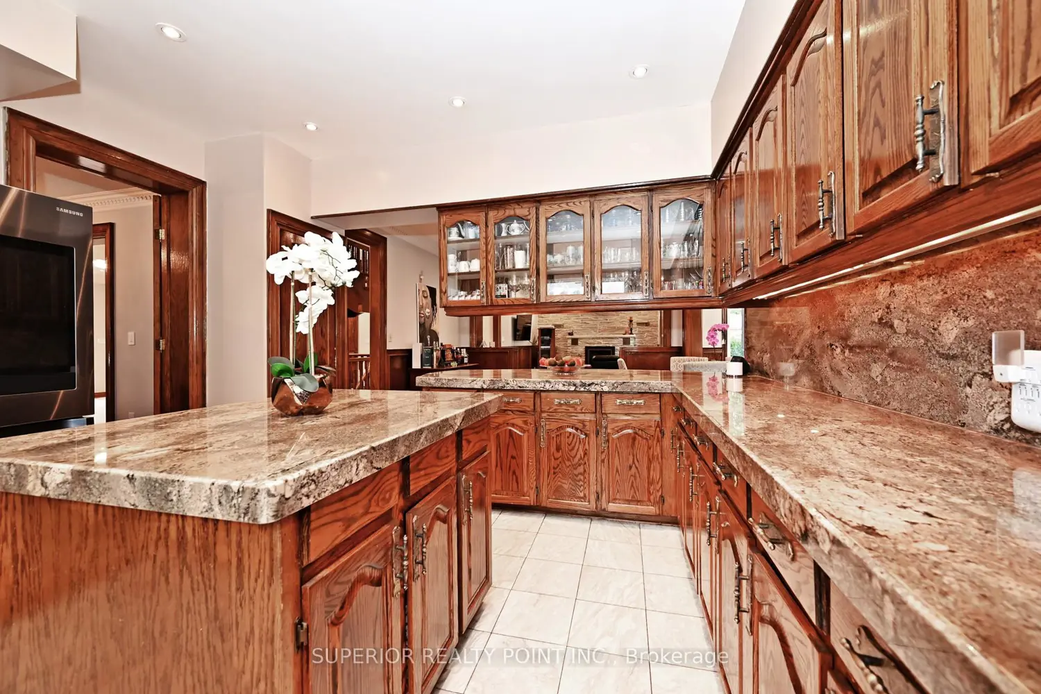 186 Oxford Street photo 4