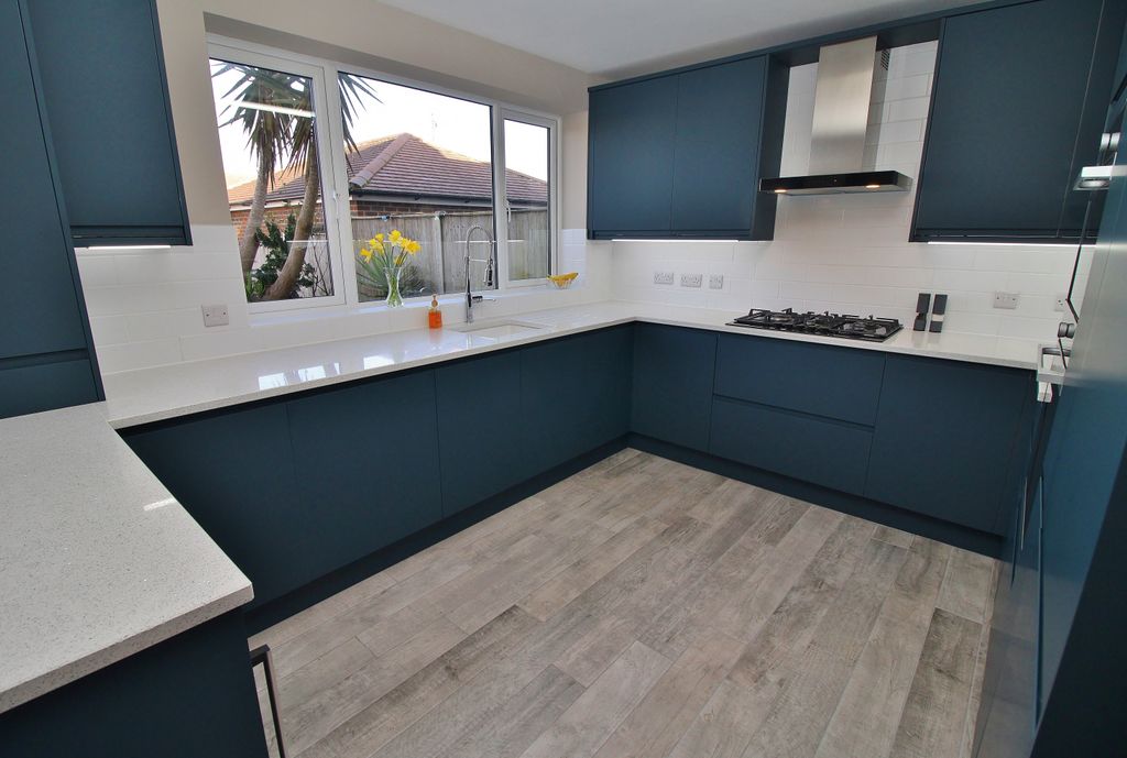 Additional image 6 of 2 bed semi-detached house for saleSouthwood Road, Hayling Island PO11