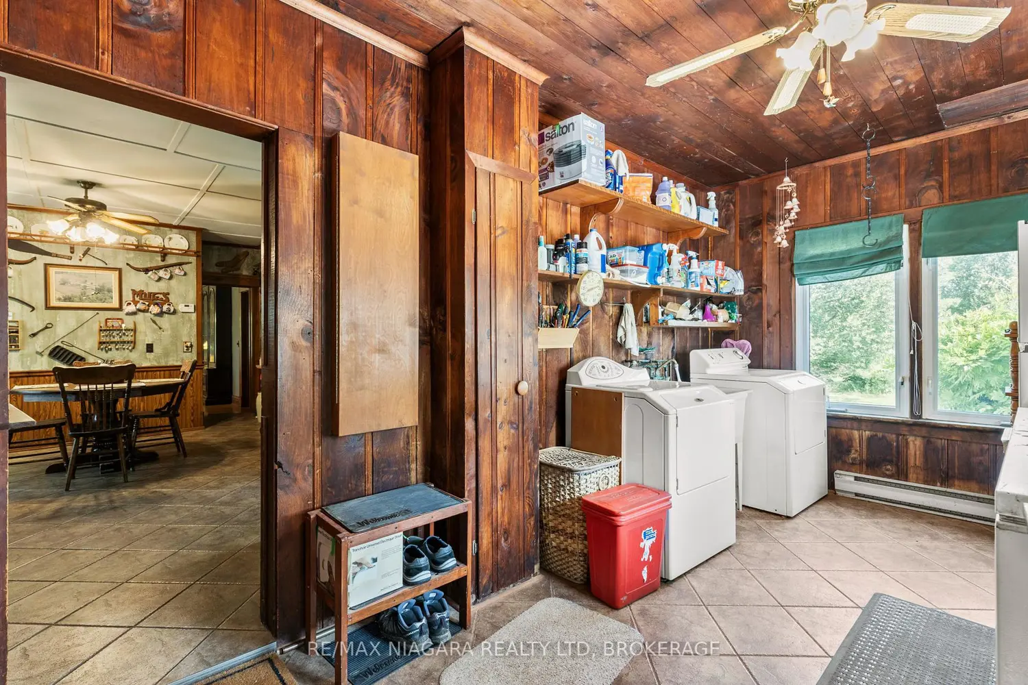 3362 Montrose Road photo 5