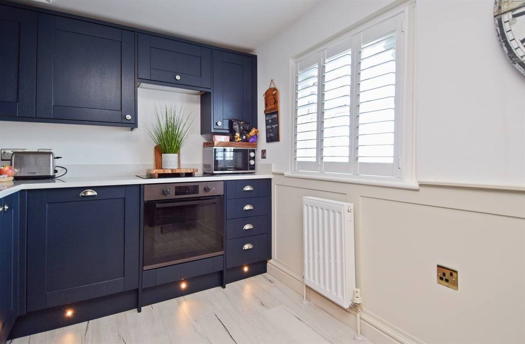 Additional image 7 of 2 bed flat for saleCentral Parade, Herne Bay CT6