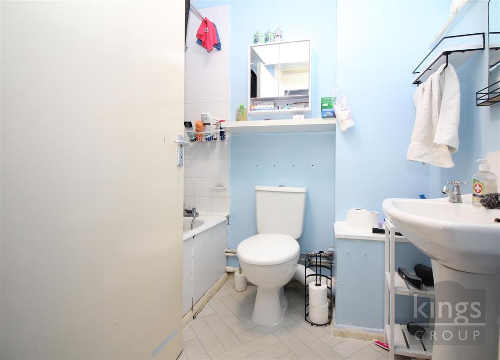 Additional image 6 of 1 bed flat for saleHarberts Road, Harlow CM19