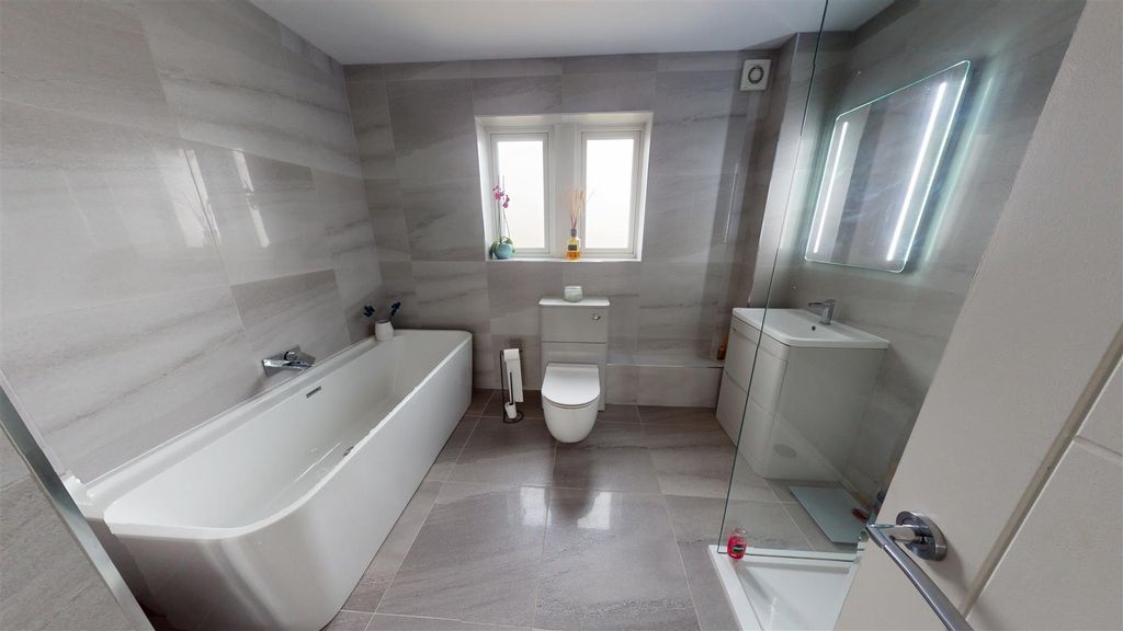 Additional image 22 of 5 bed detached house for saleVictoria Drive, Northowram, Halifax HX3