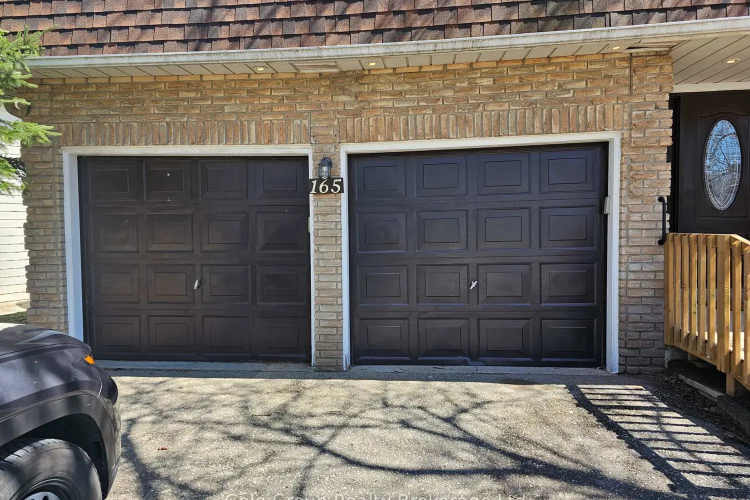 165 Brookside Crescent photo 3