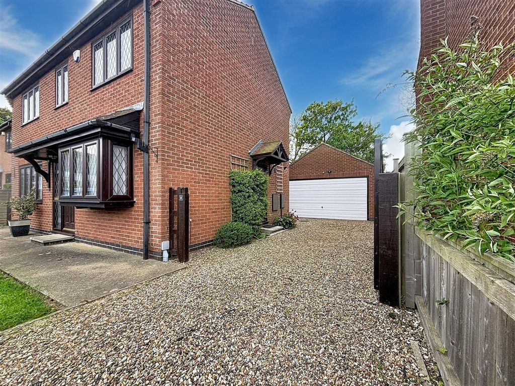 Additional image 21 of 3 bed detached house for saleCheyne Walk, Hornsea HU18