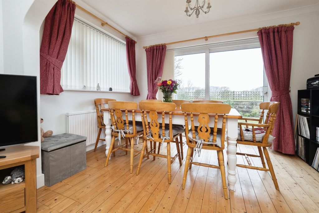 Additional image 6 of 4 bed detached house for saleSouthgate, Hornsea HU18