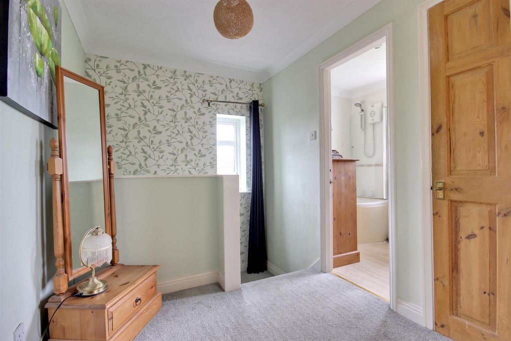 Additional image 16 of 3 bed detached house for saleCheyne Walk, Hornsea HU18