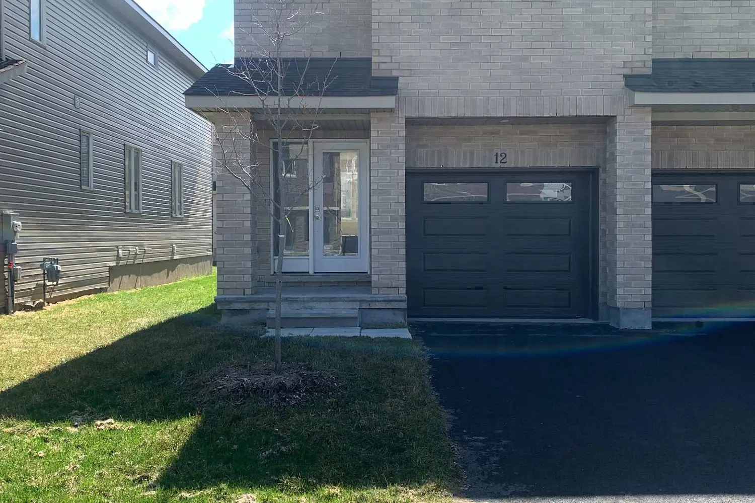 12 Wylie Way