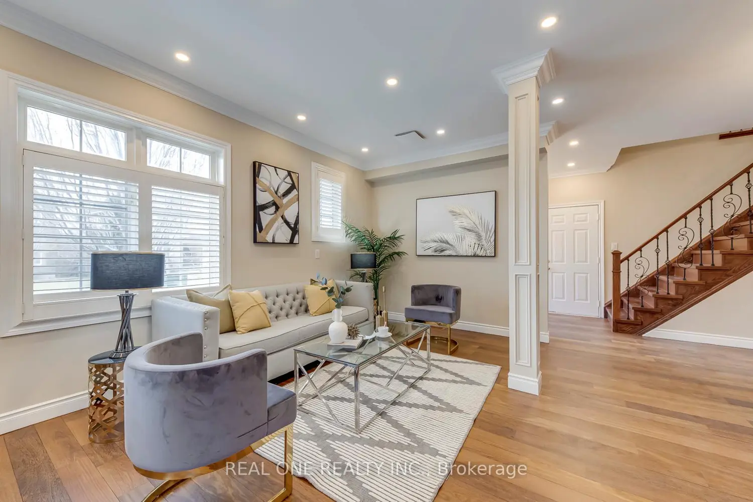 2363 Parkglen Avenue photo 3