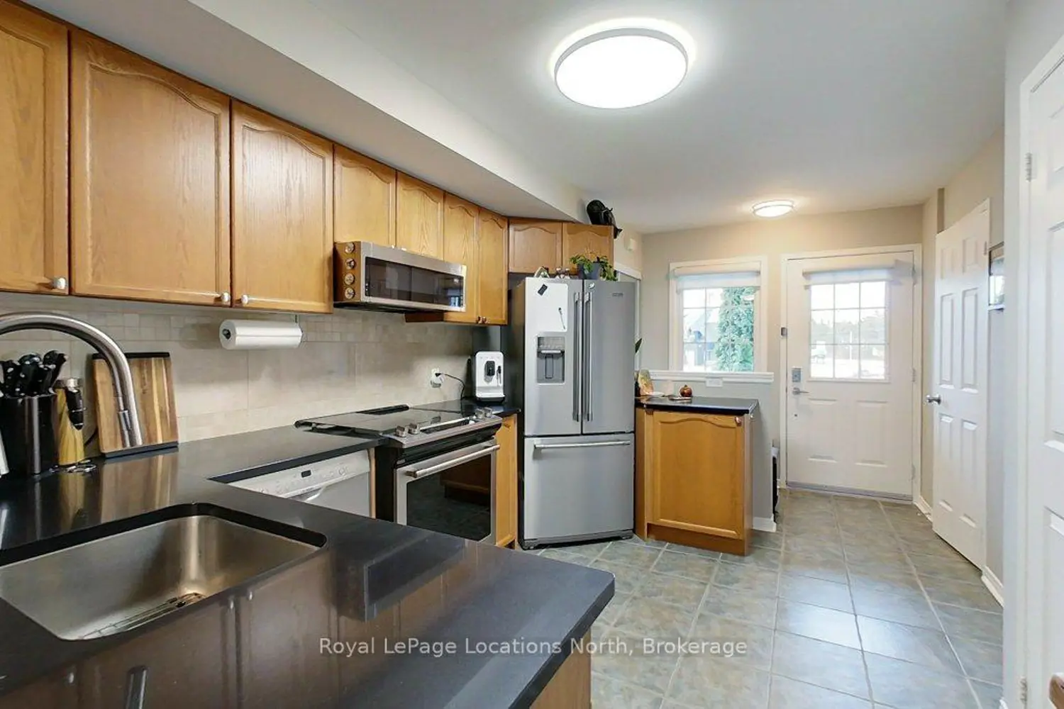 2 Royalton Lane photo 3