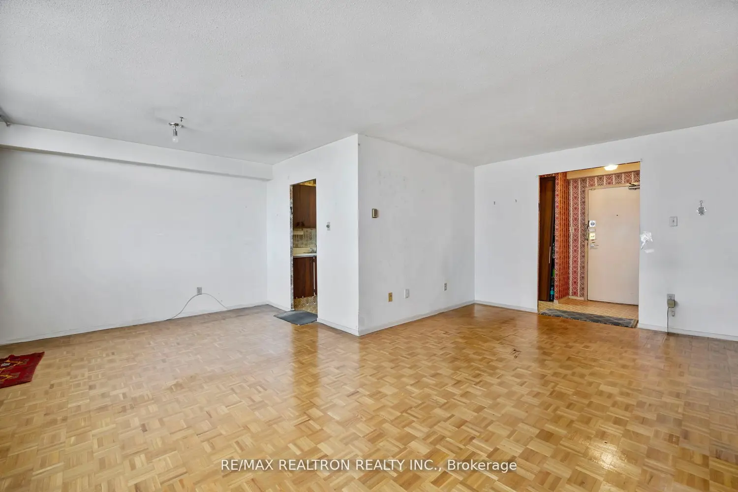 Additional image 9 of 155 Marlee Avenue 909