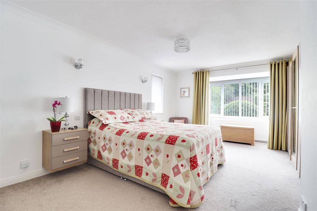 Additional image 8 of 5 bed detached bungalow for saleTall Trees, Hessle HU13