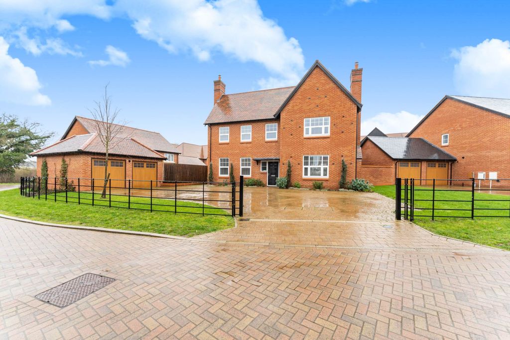 5 bed detached house for saleFlowercrofts, Henley On Thames RG9