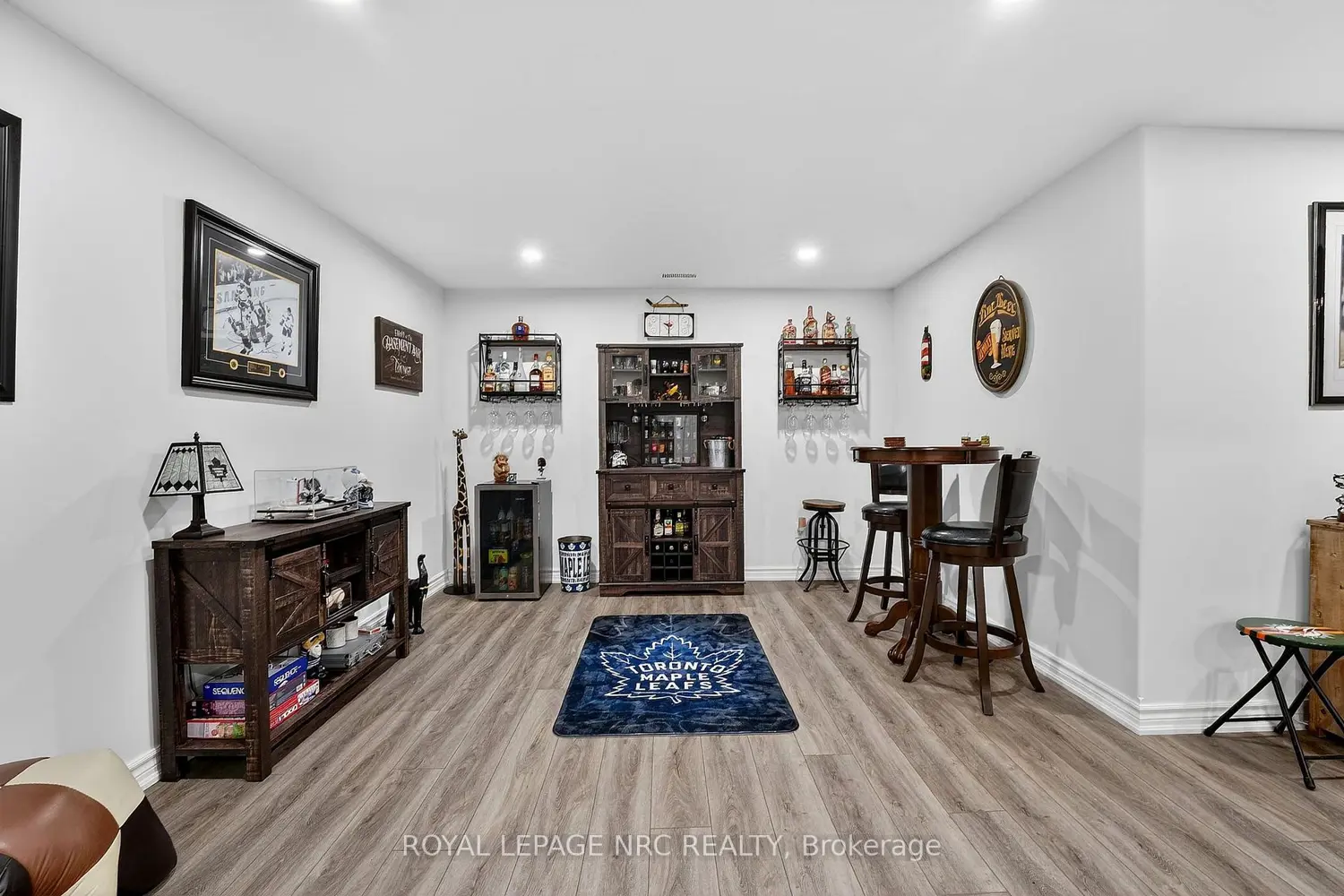 Additional image 12 of 660 Albert Street 9