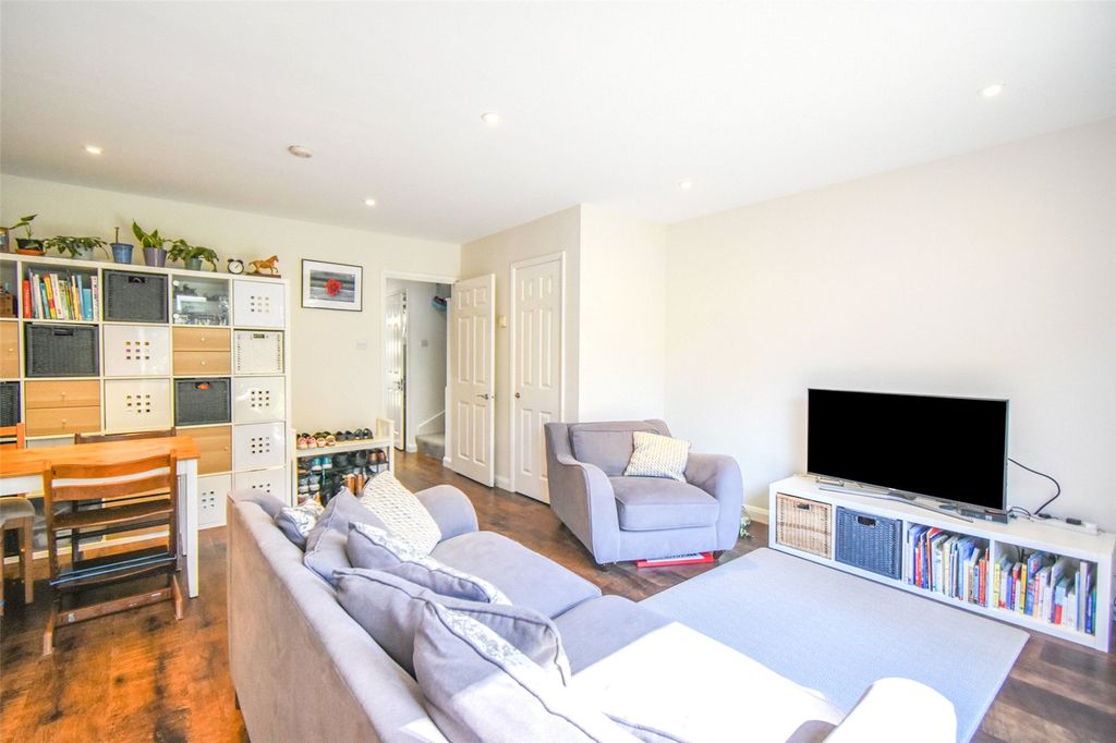 Additional image 11 of 3 bed terraced house for saleCompass Field, Hook, Hampshire RG27