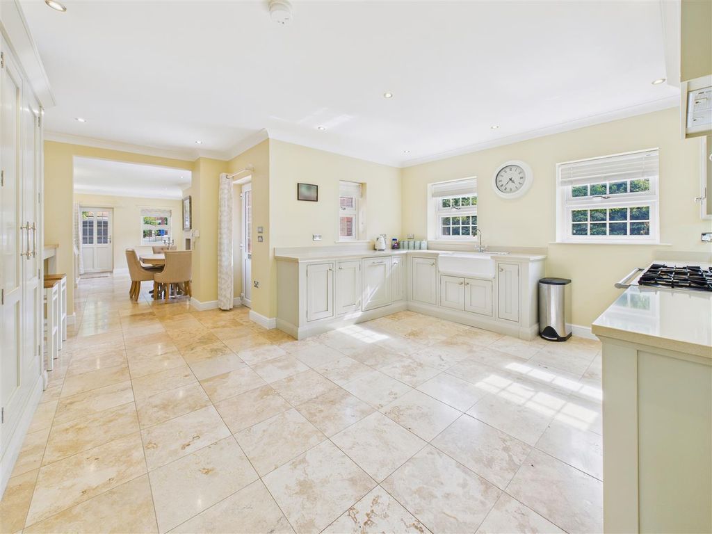 Additional image 6 of 4 bed detached house for saleSwanland Road, Hessle HU13