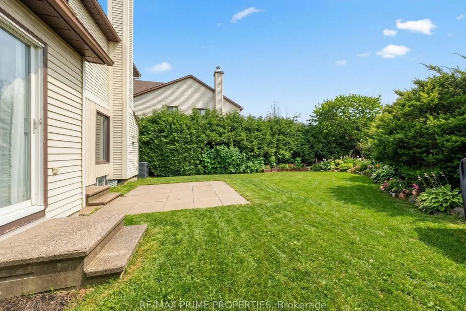 1535 Kamouraska Circle photo 2