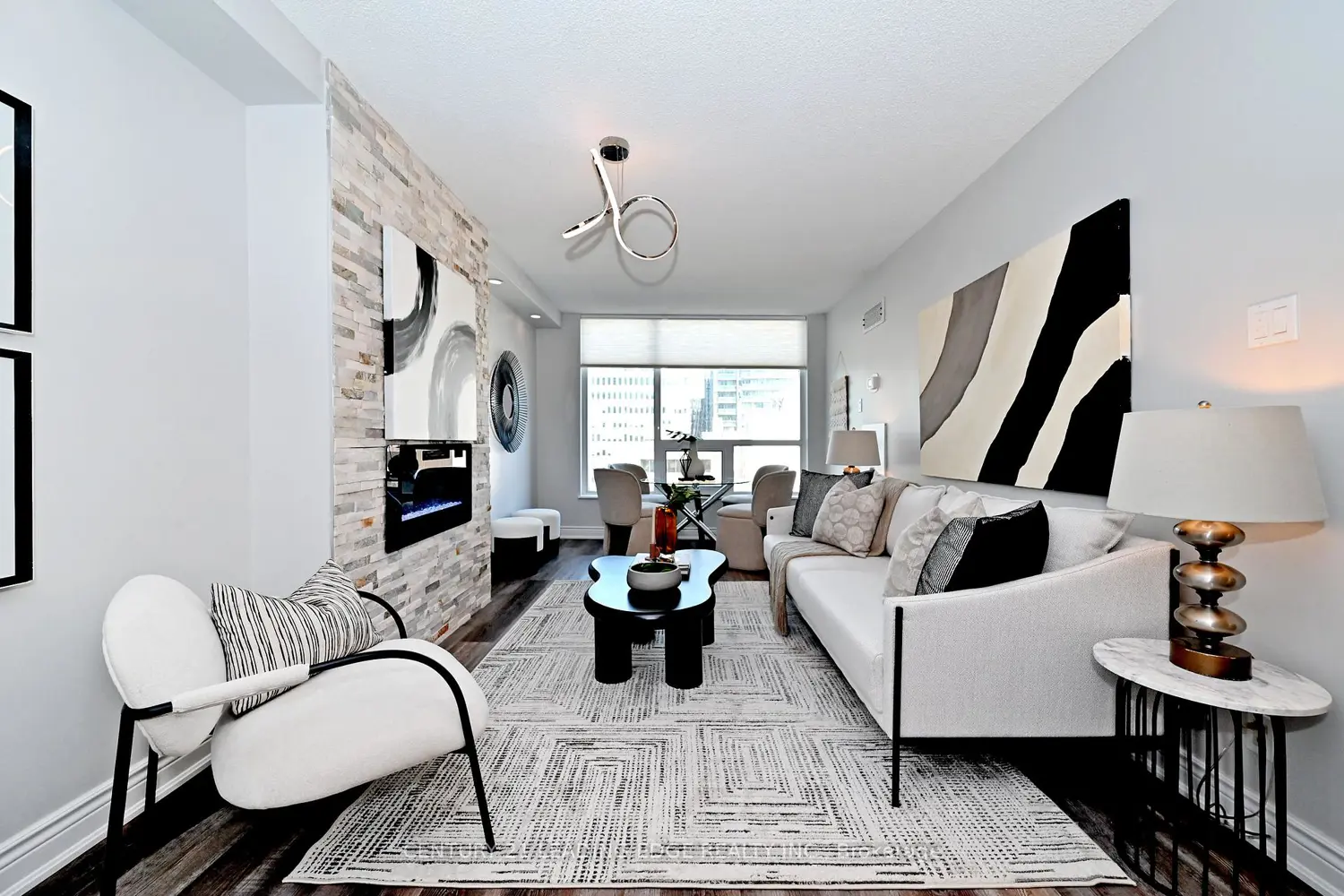 92 King Street 1106