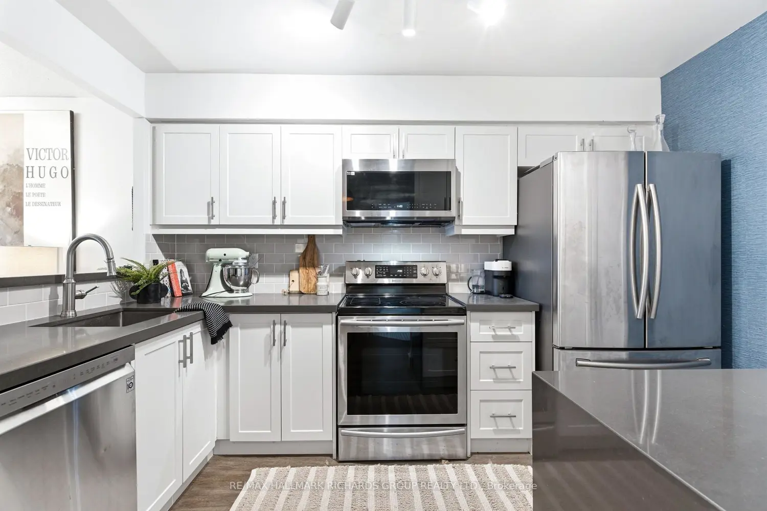 60 Homewood Avenue 501 photo 4