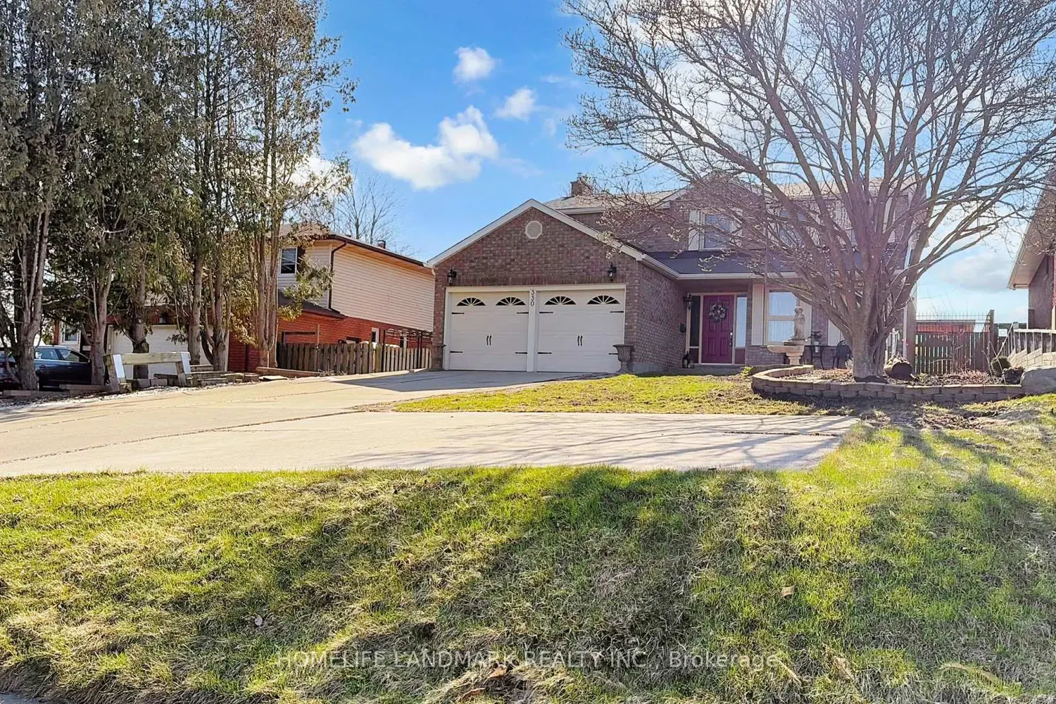 330 Guelph Avenue photo 2