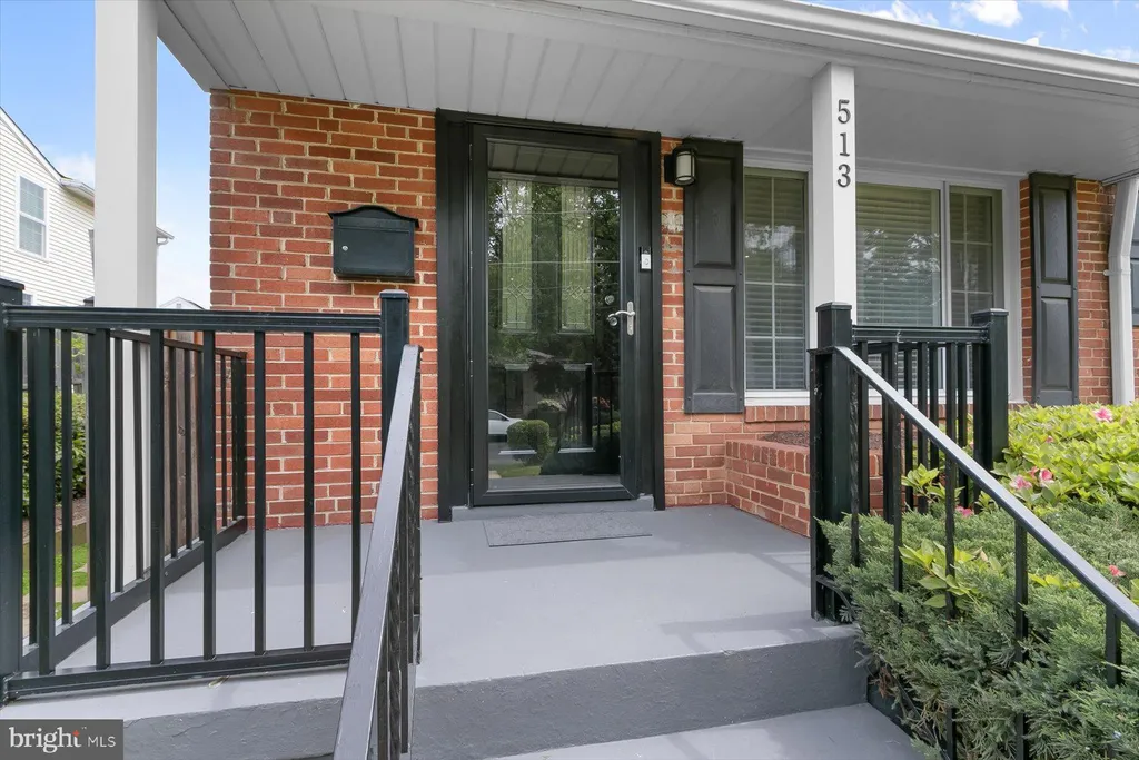 513 Gilmoure Drive, Silver Spring, MD 20901 photo 5