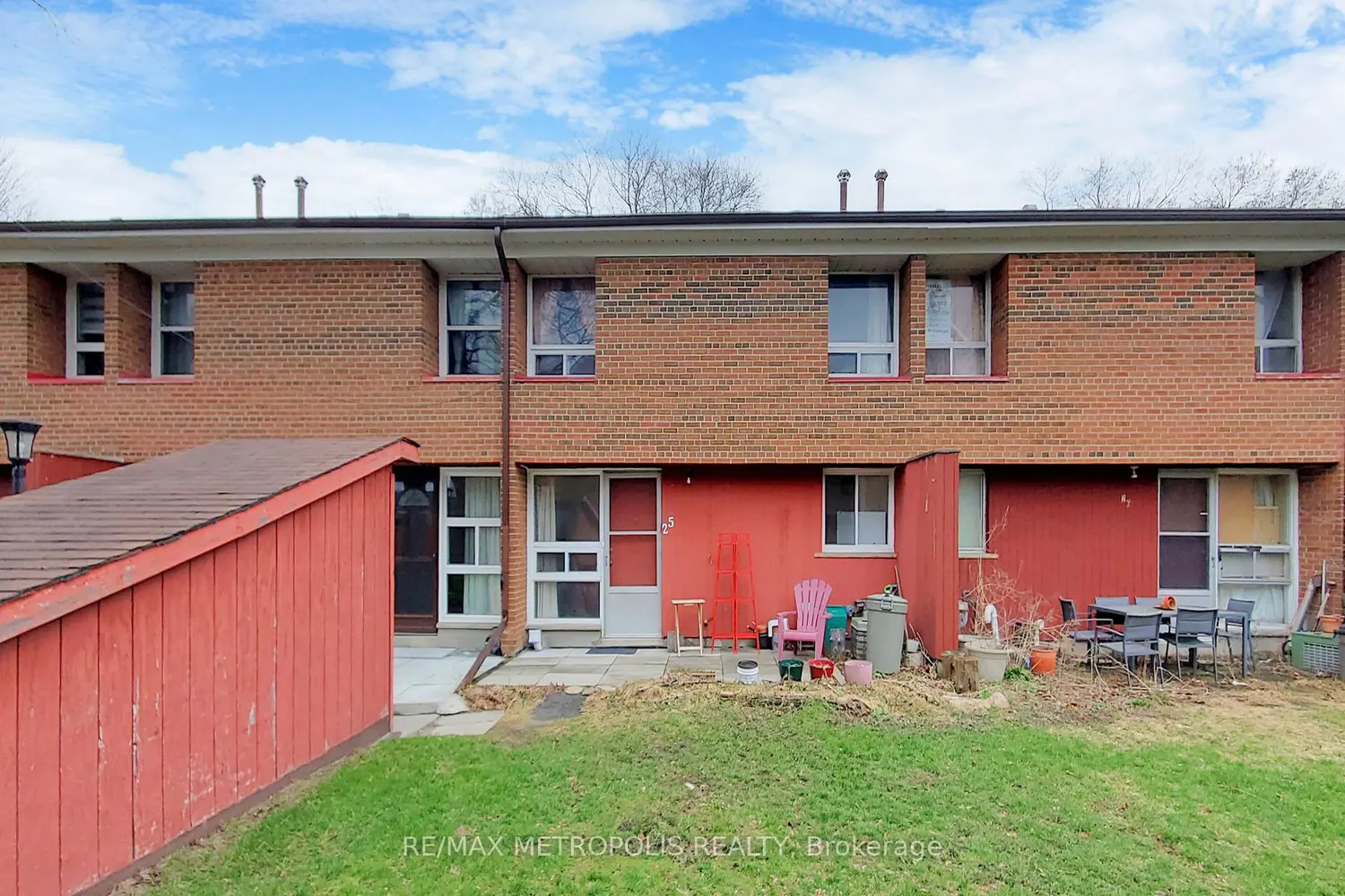 Additional image 15 of 1021 Midland Avenue 25