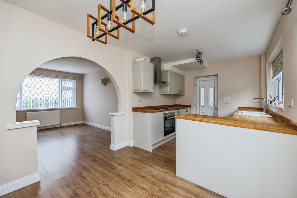 3 bed semi-detached house for saleLaceyfields Road, Heanor DE75 photo 3