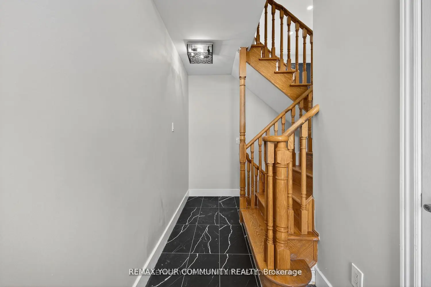 193 Zokol Drive photo 2