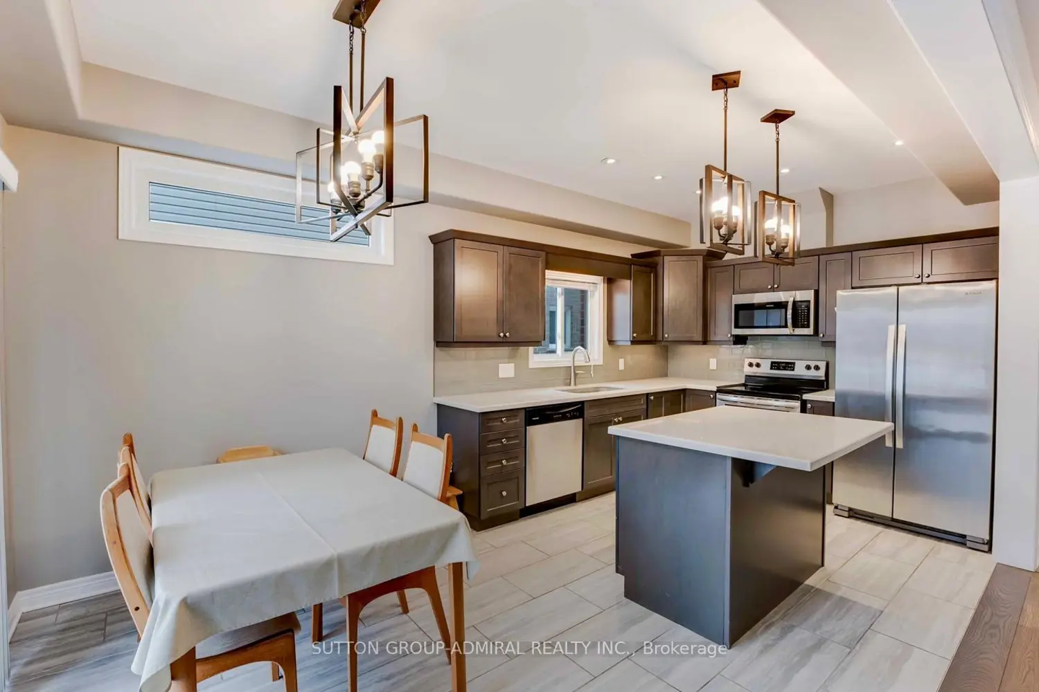 10 Bergenstein Crescent photo 4