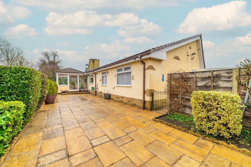 2 bed bungalow for saleDevonshire Close, Heywood OL10