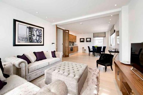 Lowndes Square, Knightsbridge, London SW1X