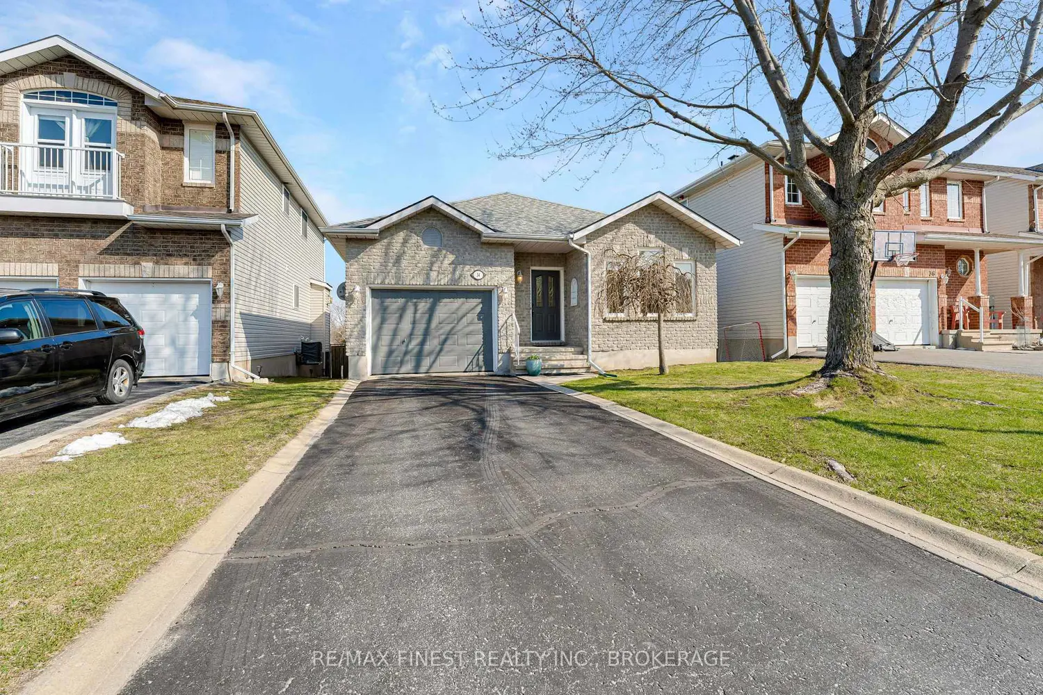 34 Schooner Drive