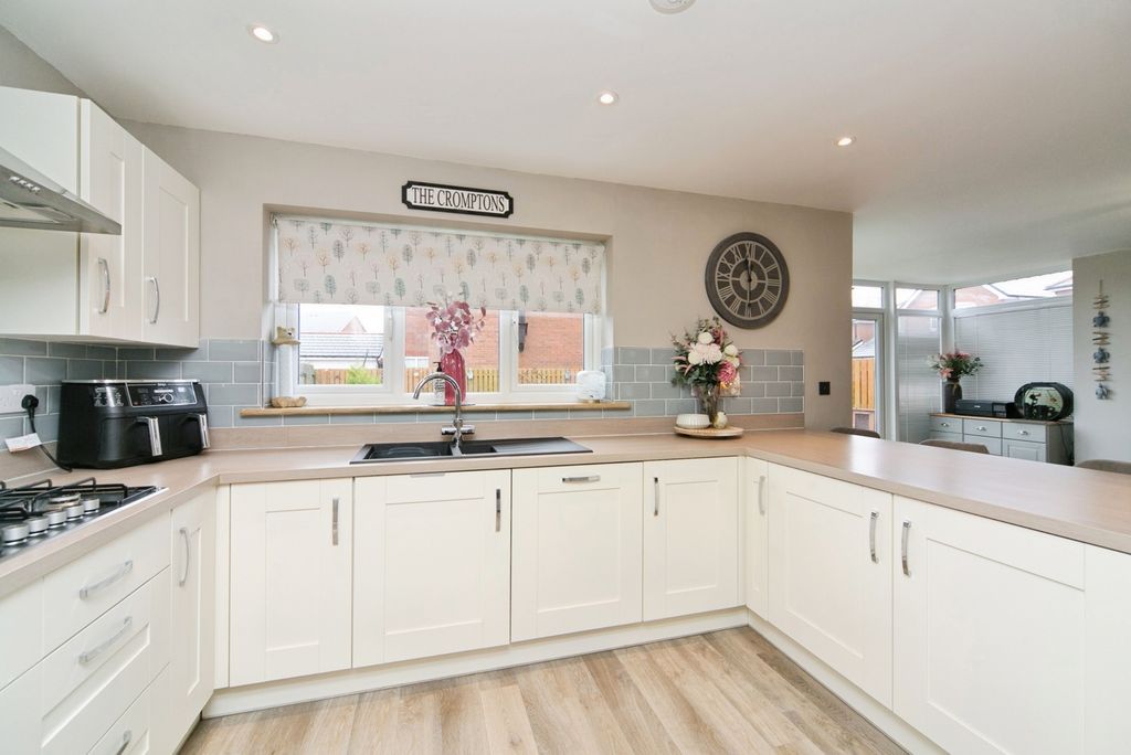 Additional image 6 of 4 bed detached house for saleParc Tyddyn Bach, Holyhead, Isle Of Anglesey LL65
