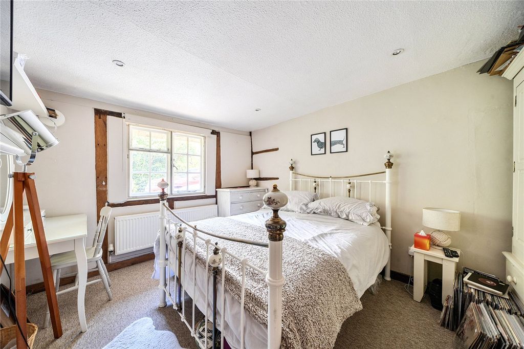 Additional image 11 of 4 bed detached house for saleLondon Road, Hook, Hampshire RG27