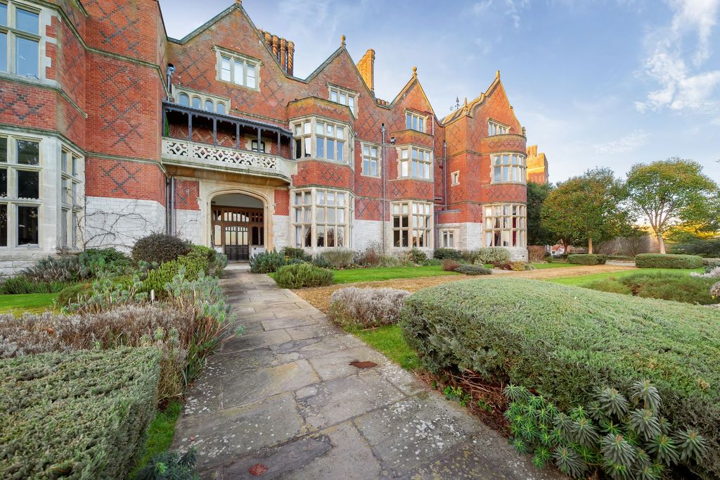 Additional image 19 of 2 bed flat for saleGoldings Hall, Waterford, Hertford SG14